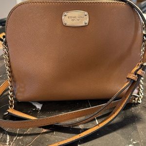Medium sized Michael kors brown shoulder strap crossbody bag